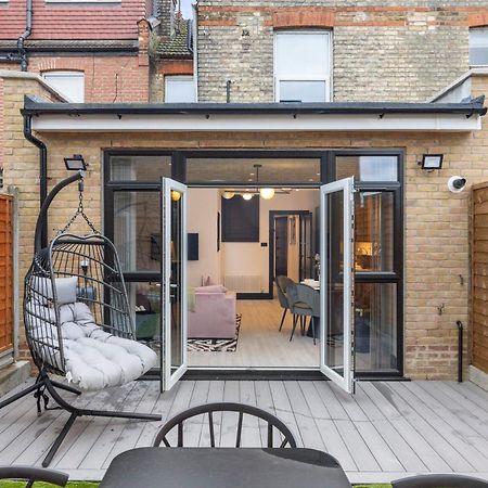 런던 Unwind In Style 2Br With Cozy Backyard For Groups 아파트 외부 사진