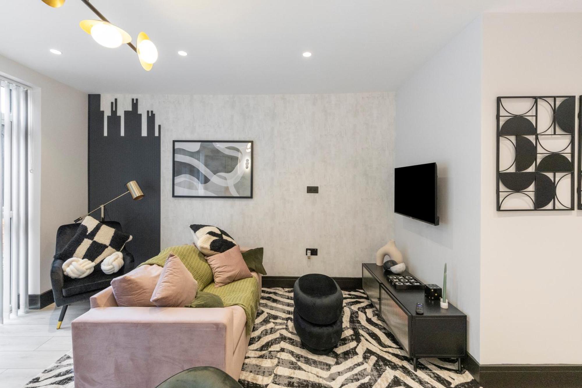 런던 Unwind In Style 2Br With Cozy Backyard For Groups 아파트 외부 사진